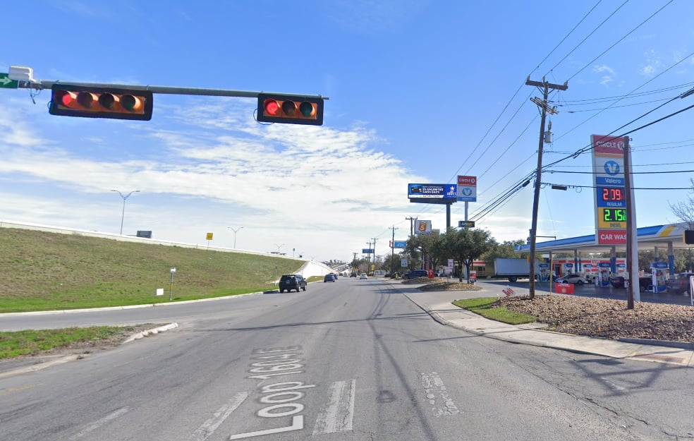 Loop 1604 at Stone Oak Pkwy F/W Media