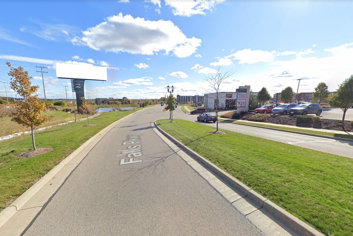 Location photo for Falls Pkwy near Froedtert Orthopaedic, Sports and Spine Center (Menomonee Falls)