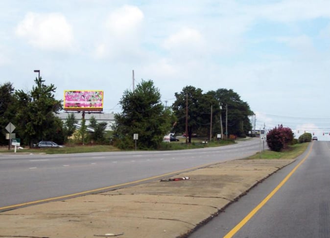 S/S US 64 EAST .2MI E/O NEW HOPE RD F/E Media