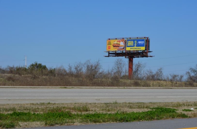 1700 HAMMOND RD(SR2026) 0.2 mi N/O I-440/40 WS (left side) Media