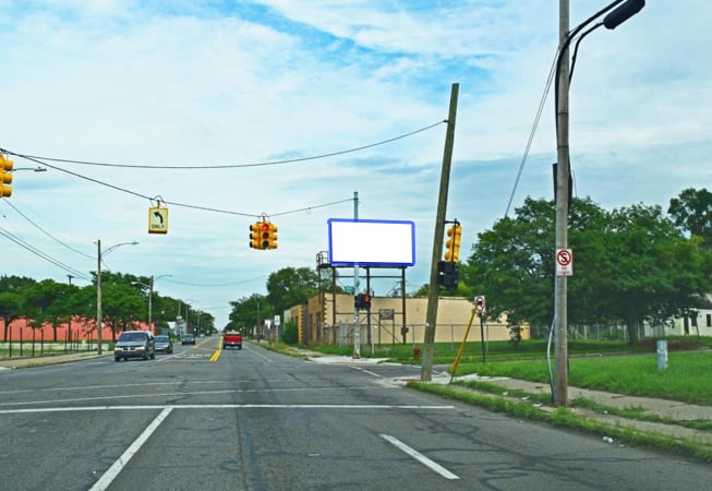 Location photo for E McNichols Rd near McNichols & Conant, Davison (Hamtramck)