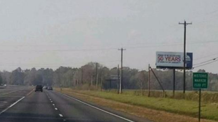 Location photo for E/S US 84 .03 mi E/O CR 70 F/S