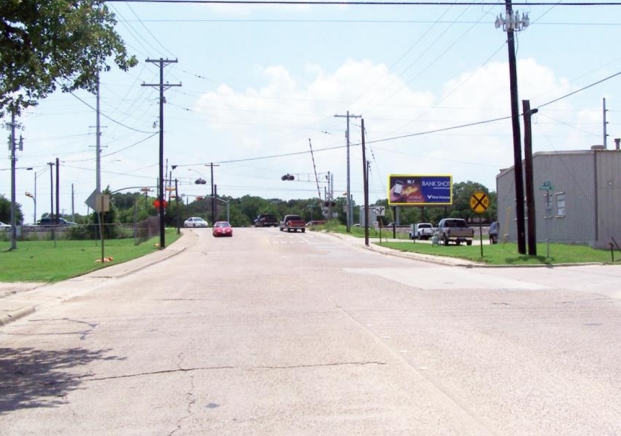 N/S CARSON 50' E/O FINFEATHER F/E Media