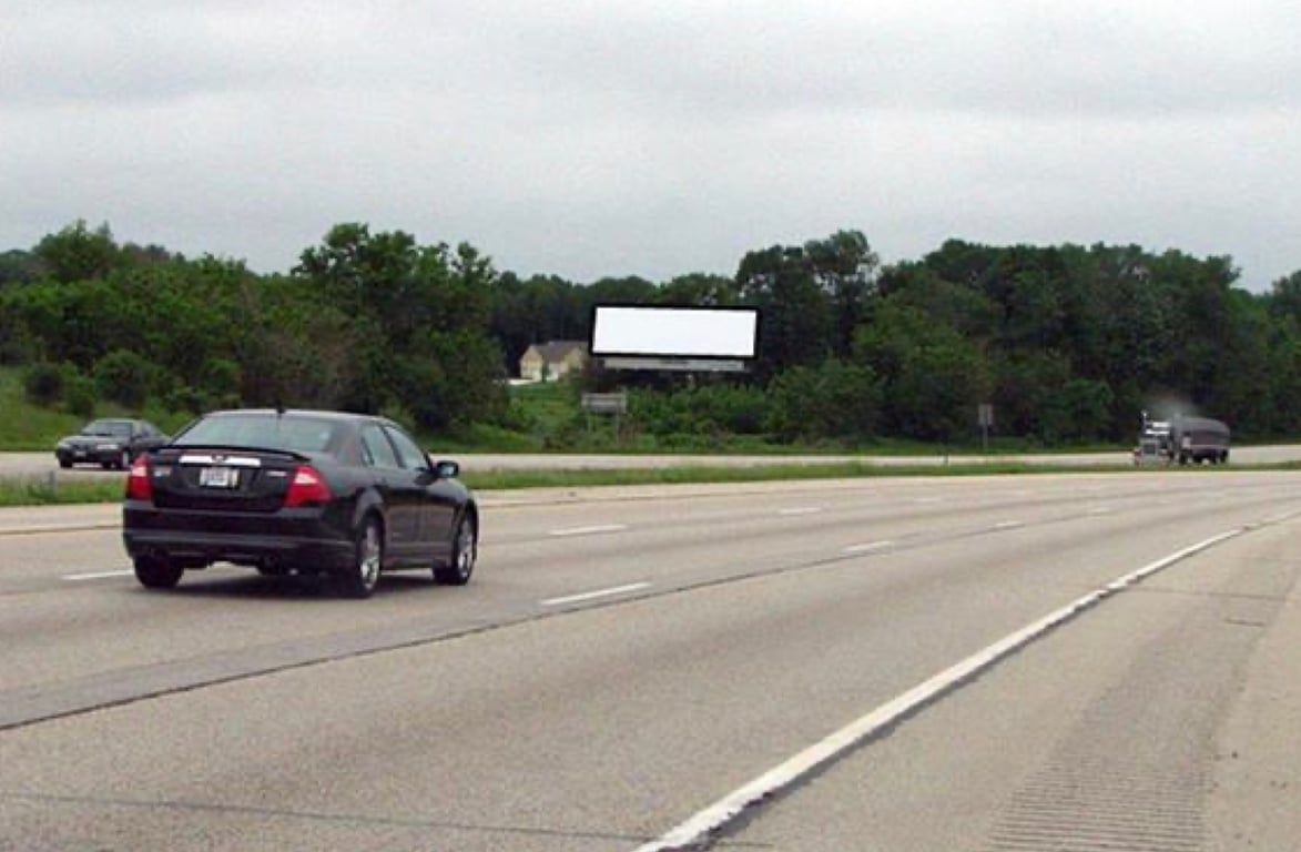 Location photo for N Town Line Rd near Richfield Plaza (Germantown)