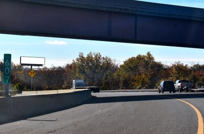 Location photo for Fairmount Ave near MORAVIA PARK DR & SUPPLY AVE nb, Pulaski Industrial Area (Baltimore)