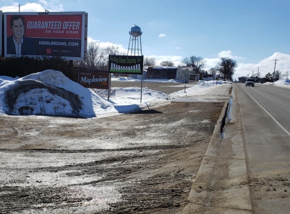 CR 45 0.8 mi N/O I-90 ES Media