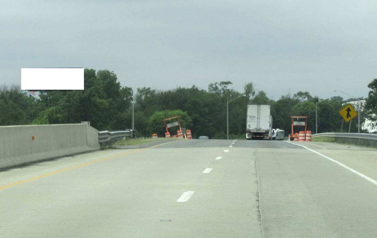 S/S I-70, .2 M/W US41 F/E Media