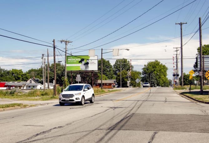 Leavitt Rd WS 120ft S/O Edith St F/S-1 Media