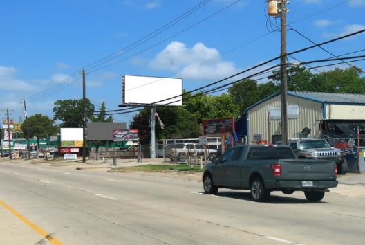 Location photo for Aldine Bender Rd near W. W. Thorne Stadium, Magnolia Gardens (Houston)