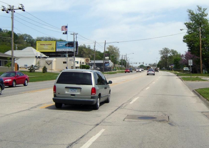 2814 STATE ST BETTENDORF, IA F/W #1 Media