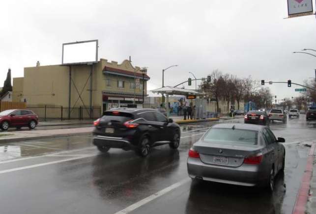 Location photo for International Blvd near International Blvd & Auseon Av, Highland (Oakland)