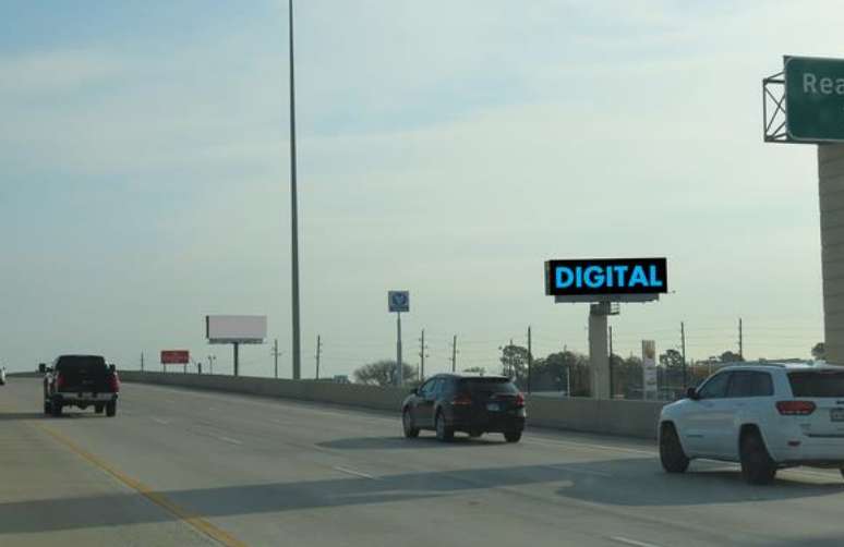 Location photo for Southwest Fwy (Rosenberg)