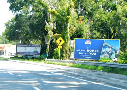 US 41 E/S 400' S/O LONG ST. Media