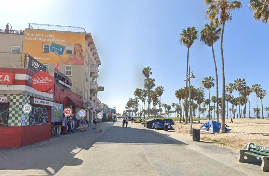 1305 Venice Beach Walk Wallscape - North Face