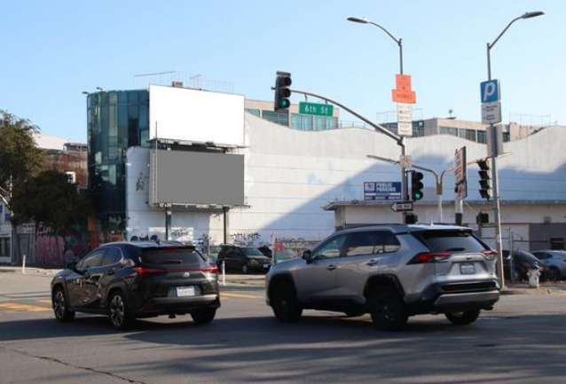 Location photo for Folsom St near University of the Pacific, Arthur A. Dugoni School of Dentistry, SoMa (SF)