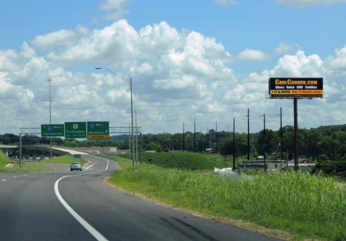 I-65 N E/L .2 mile S/O I-22 Media