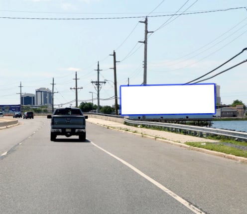 Rt 40/322, 0.2 Miles W/O West End Ave (Rt 629) Media