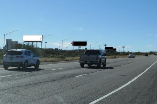 Location photo for I-10 SS 0.83mi E/O SH 90 mm 302.83 F/E - 1