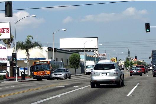 Location photo for S Vermont Ave near Florence / Vermont, South Los Angeles (Los Angeles)