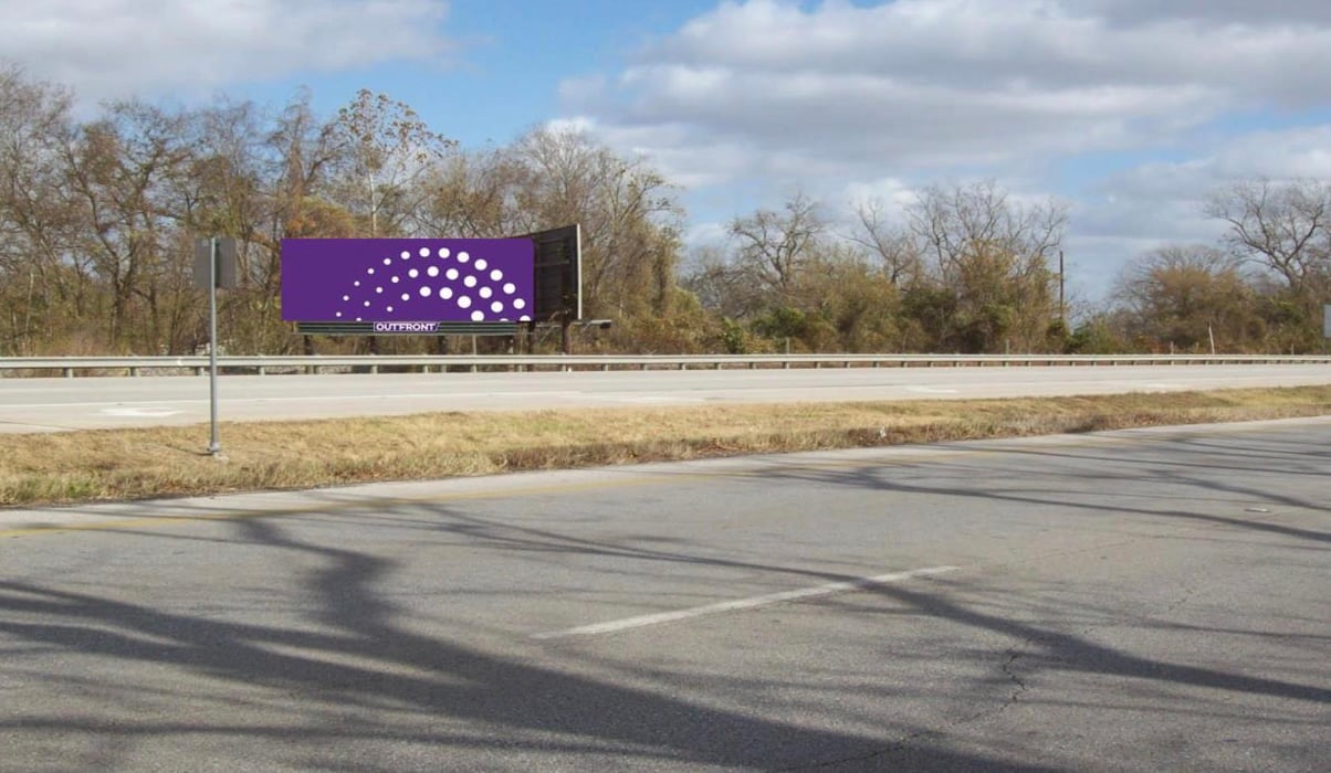 Hwy 90 6.10 mi S/O Sugarland N/S F/W Media