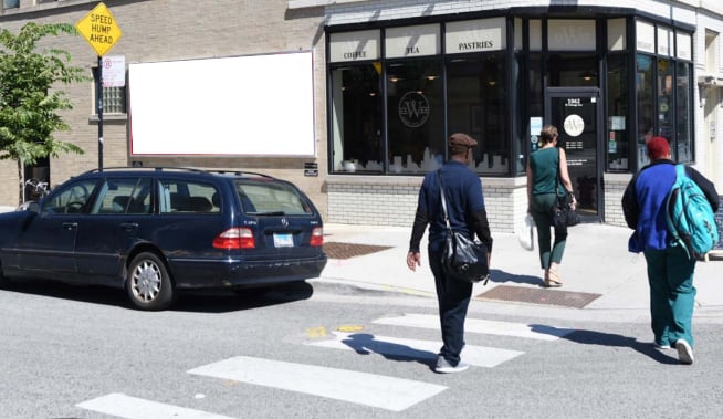 Location photo for W Chicago Ave near Chicago Blue Line Station, West Town (Chicago)