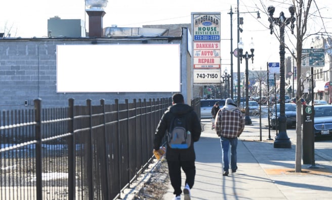 Location photo for 2225 W DEVON Ave S/S, W/O LEAVITT St, E/F