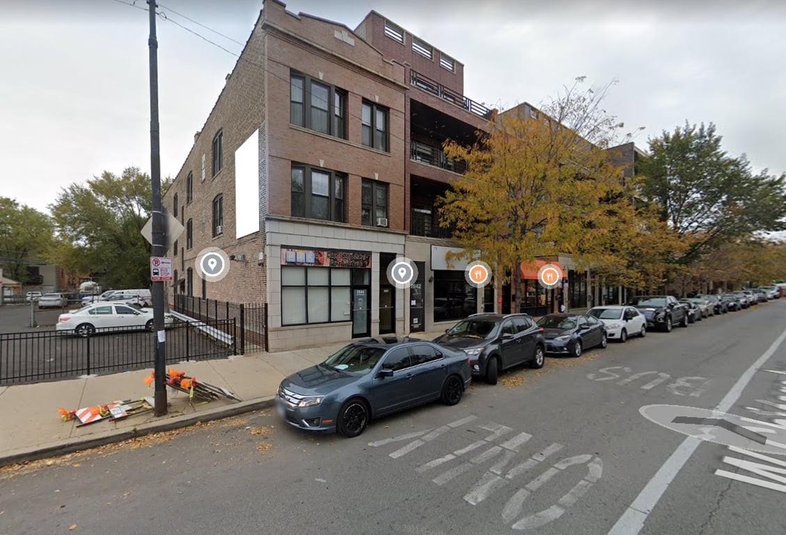 Location photo for W Chicago Ave near California & Chicago, West Town (Chicago)