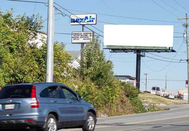 Lebanon Road 0.4 mi W/O Spence Lane N/S F/W Media