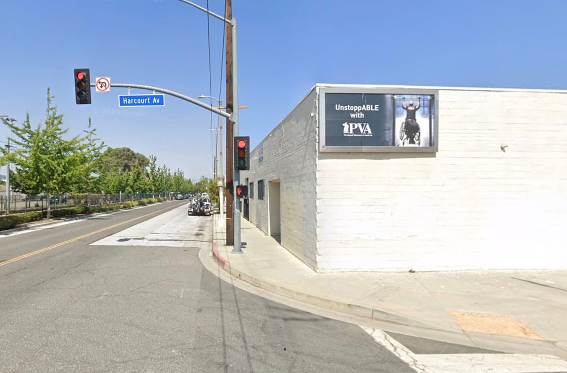 EXPOSITION BL NL 1F W OF HARCOURT AVE EF Media