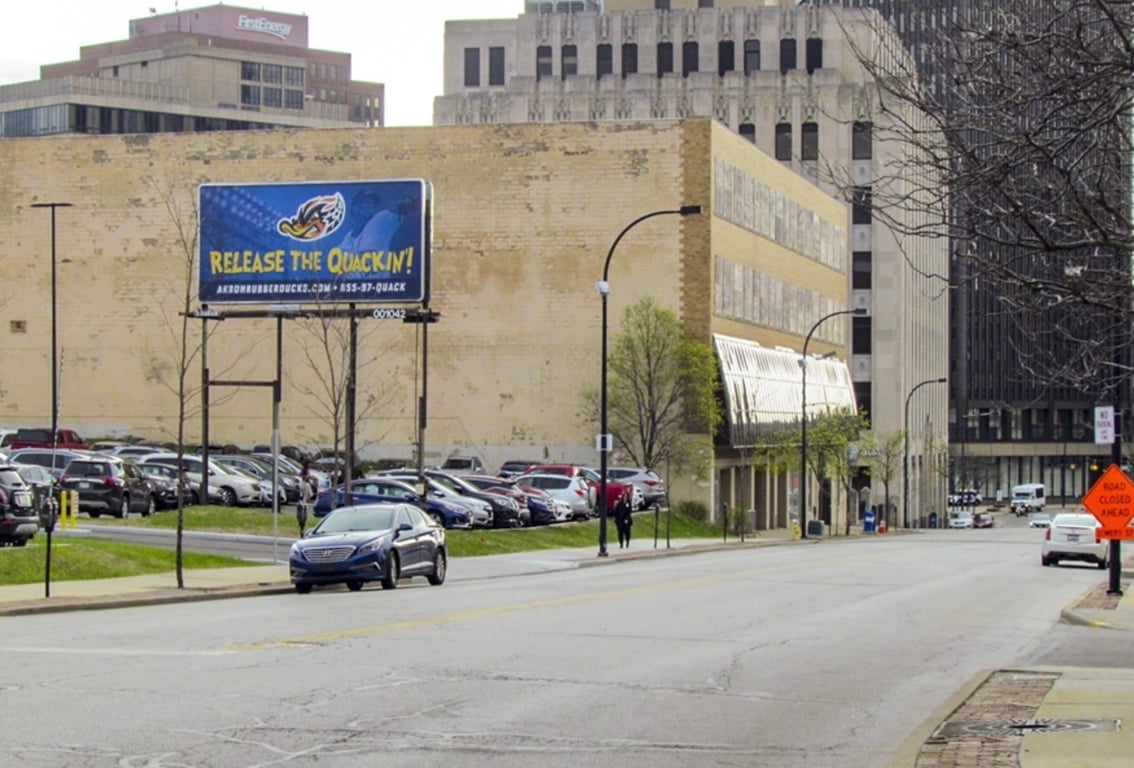 BOWERY ST NS 100FT E/O CENTER ST FW -1 Media