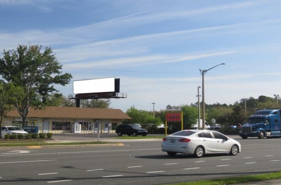 Location photo for NE 39th Ave near Westbound NE 39th Ave at Main St - Gsville Nissan (Gainesville)