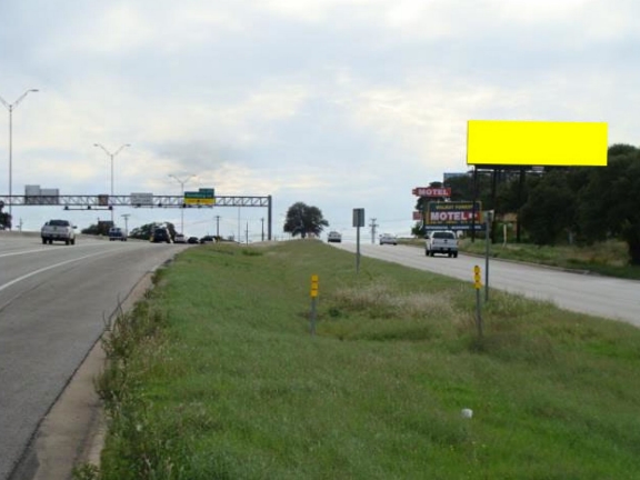 W/S of IH 35, .3 miles N/o Braker Lane., N/F Media