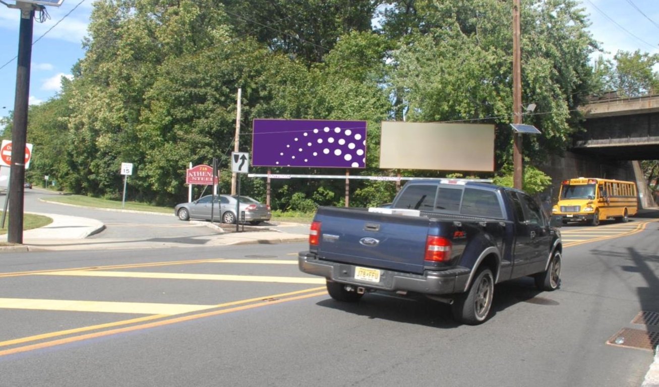 Location photo for Clifton Ave near Clifton Ave at Paulison Ave (Clifton)