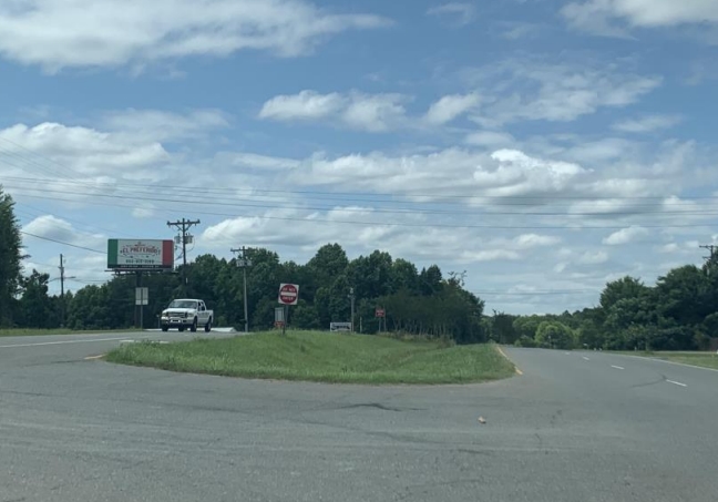 HWY 321 (YORK ST) 400 ft N/O SALEMVIEW RD ES Media