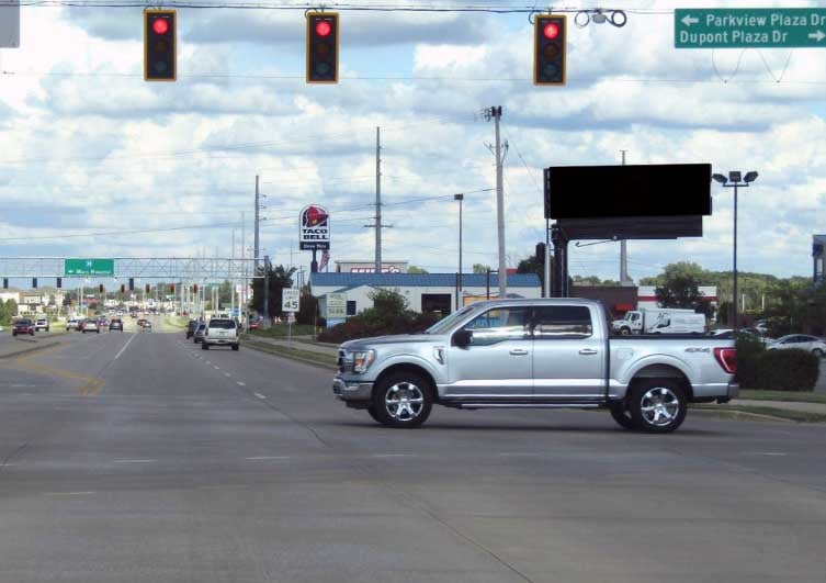 S/S E. Dupont Rd. W/O Diebold Rd. F/W Media