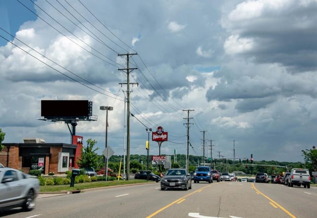 Location photo for Wales Ave NW near Portage Rd NW 4700 Block (Massillon)