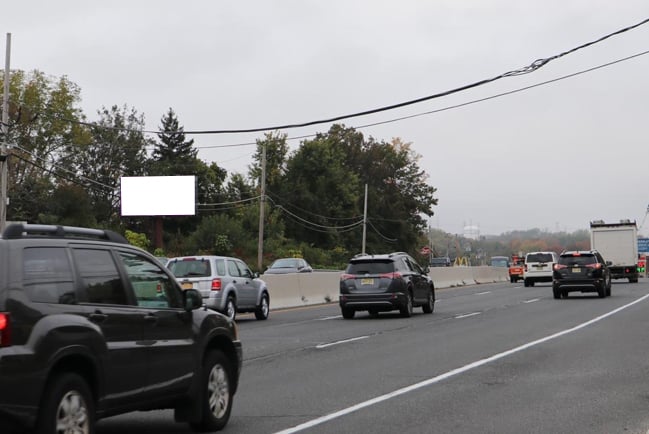 Location photo for Albert Dr near Sayreville Plaza Shopping Center, Parlin (Sayreville)