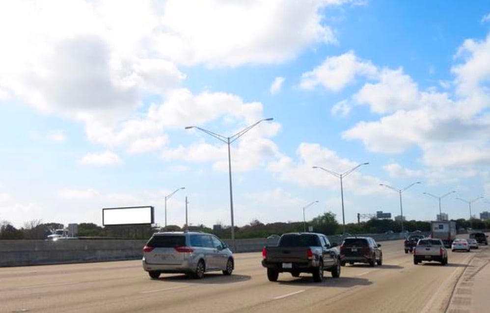 Location photo for River Grv Wy near 45th Street Plaza (West Palm Beach)