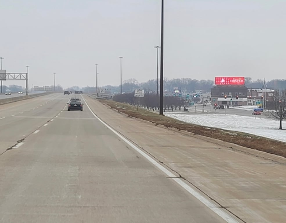 Location photo for W 4th St near Bath & Bodyworks (Waterloo)