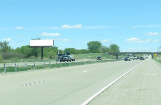 Location photo for I-35W WS 500ft S/O CR 21 (Loc #2) F/SW - 1