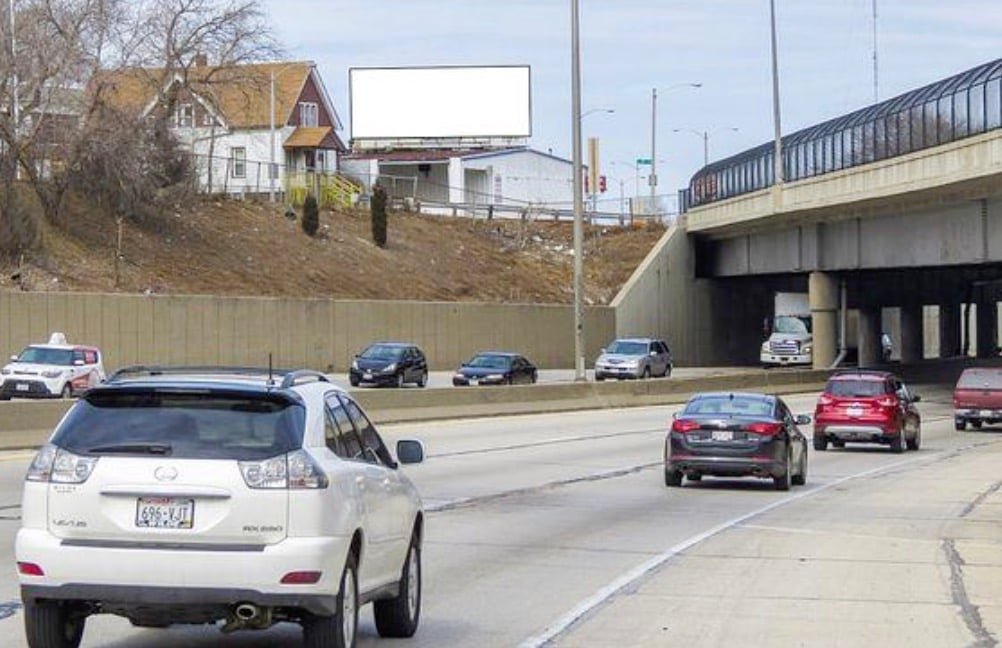 Location photo for N 9th St near Green Bay & Capitol, Arlington Heights (Milwaukee)