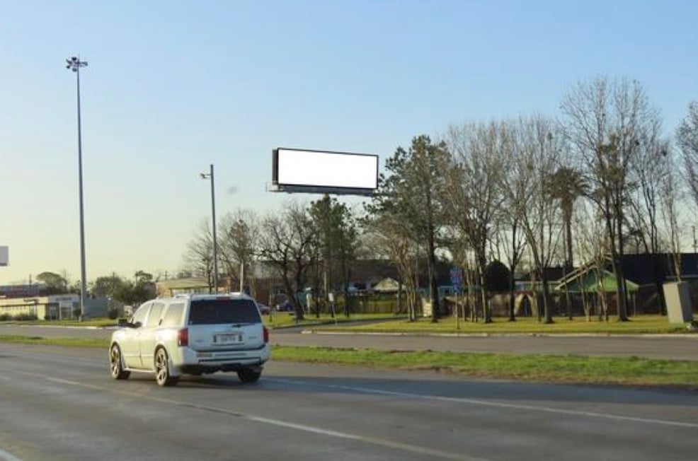 Location photo for Gulf Fwy near The Orange Show Center for Visionary Art, Gulfgate Riverview / Pine Valley (Houston)