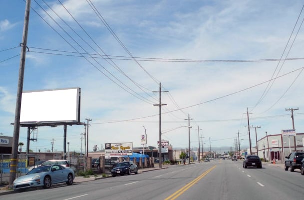 Market E 50 ft E/O Peach S/S F/E Media