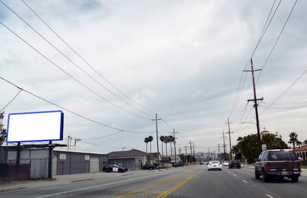 Sherwood 150 ft N/O Market St W/S F/S Media