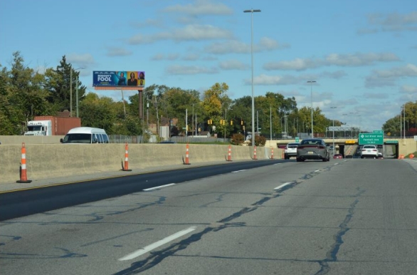 W/S M-39 2600' N/O I-96 F/S Media