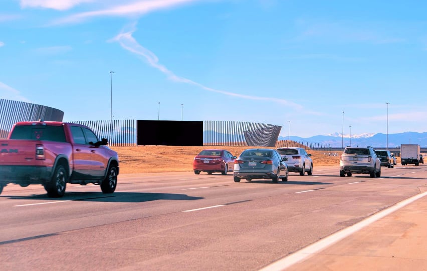 OUTFRONT PRIME C/L Pena Blvd. .38 mi E/O E-470 F/E Media