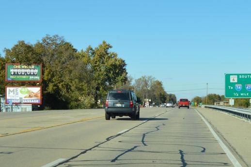 Location photo for N State St (Peoria)