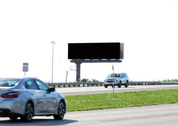 Location photo for The Common near US 1 & Southeast 30th St (Fort Lauderdale)