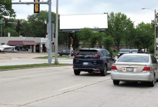 Location photo for W Bluemound Rd near Wisconsin Lutheran College, Cannon Park (Milwaukee)