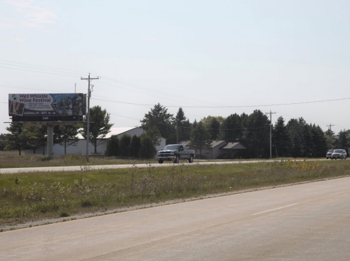 STH 42/57 .10 mi n/o Idlewild Rd. E/S, NE/F Media